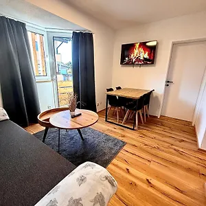  Apartment Schöne 4-zimmer Mitten In Den Alpen